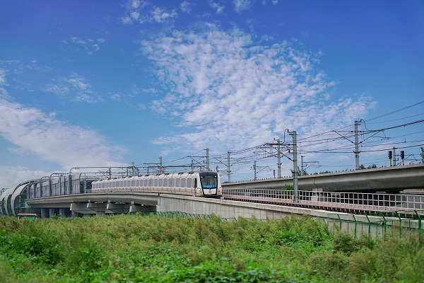 1郑州地铁安全运营2000天 累计运送乘客9.8亿人次 (4).jpg